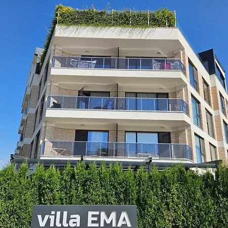 Ema Apartment